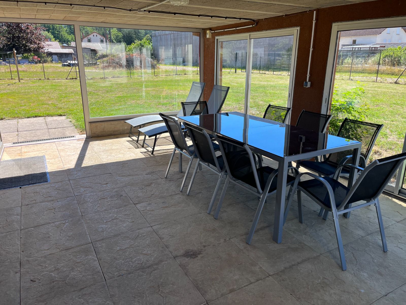 Terrasse extérieure et jardin